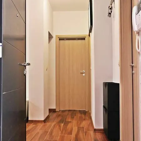 Openhouse Choi Apartment *